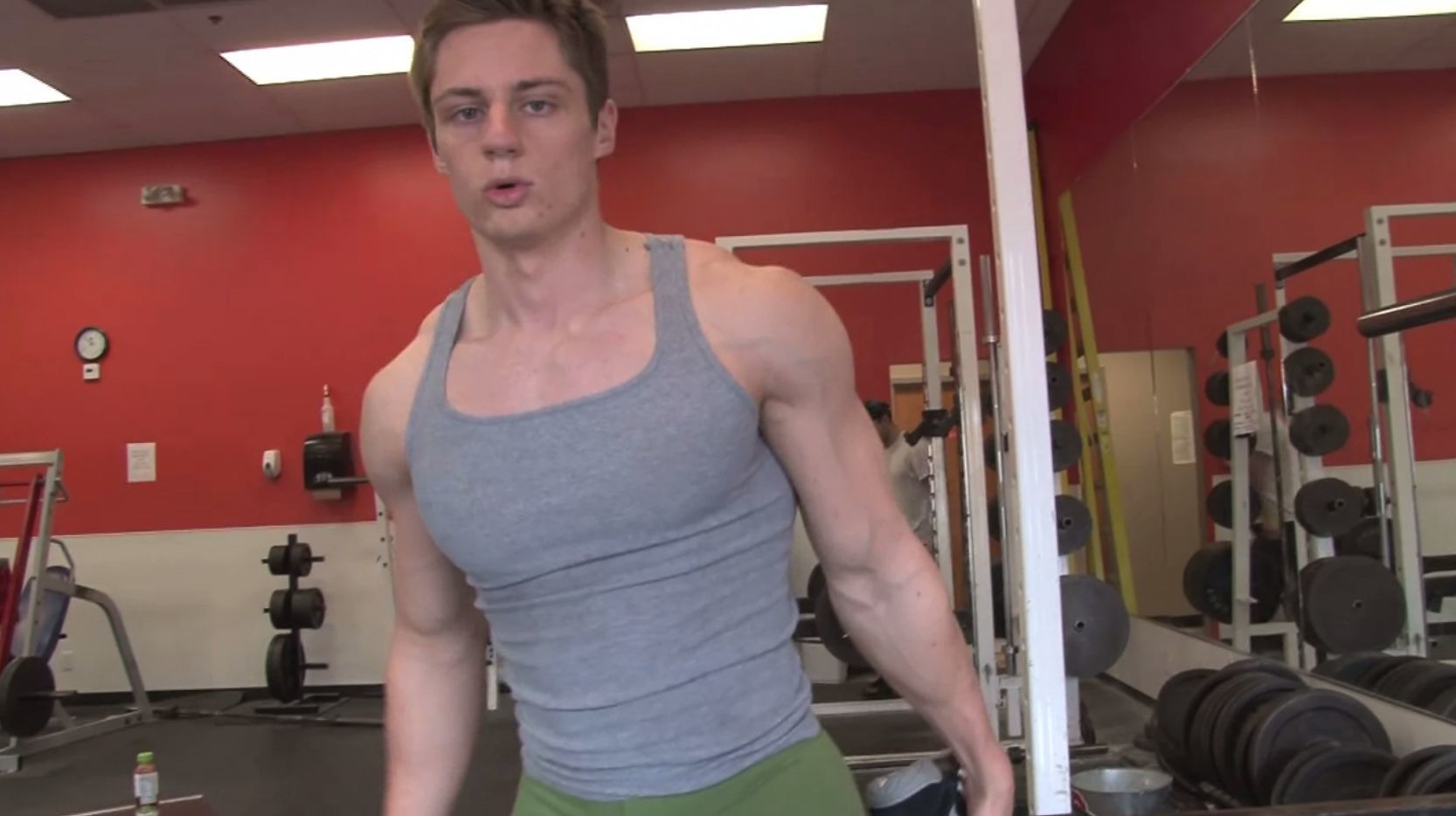 Bodybuilder Ryan Nelson Working Out