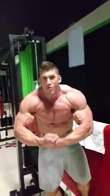 Raul Maghiar Romanian Ifbb Competitor Nude Flex