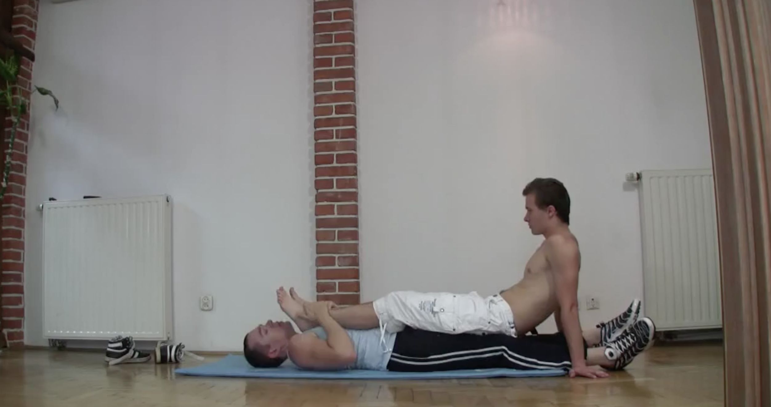 PERSONAL TRAINER WORSHIP Ladsfeet Gay Boy Feet 