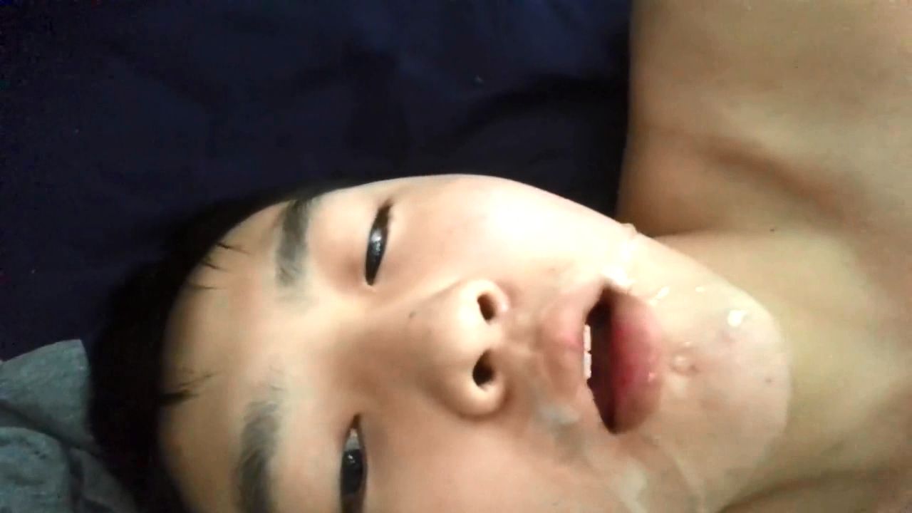 Asian guy cumming into his own mouth