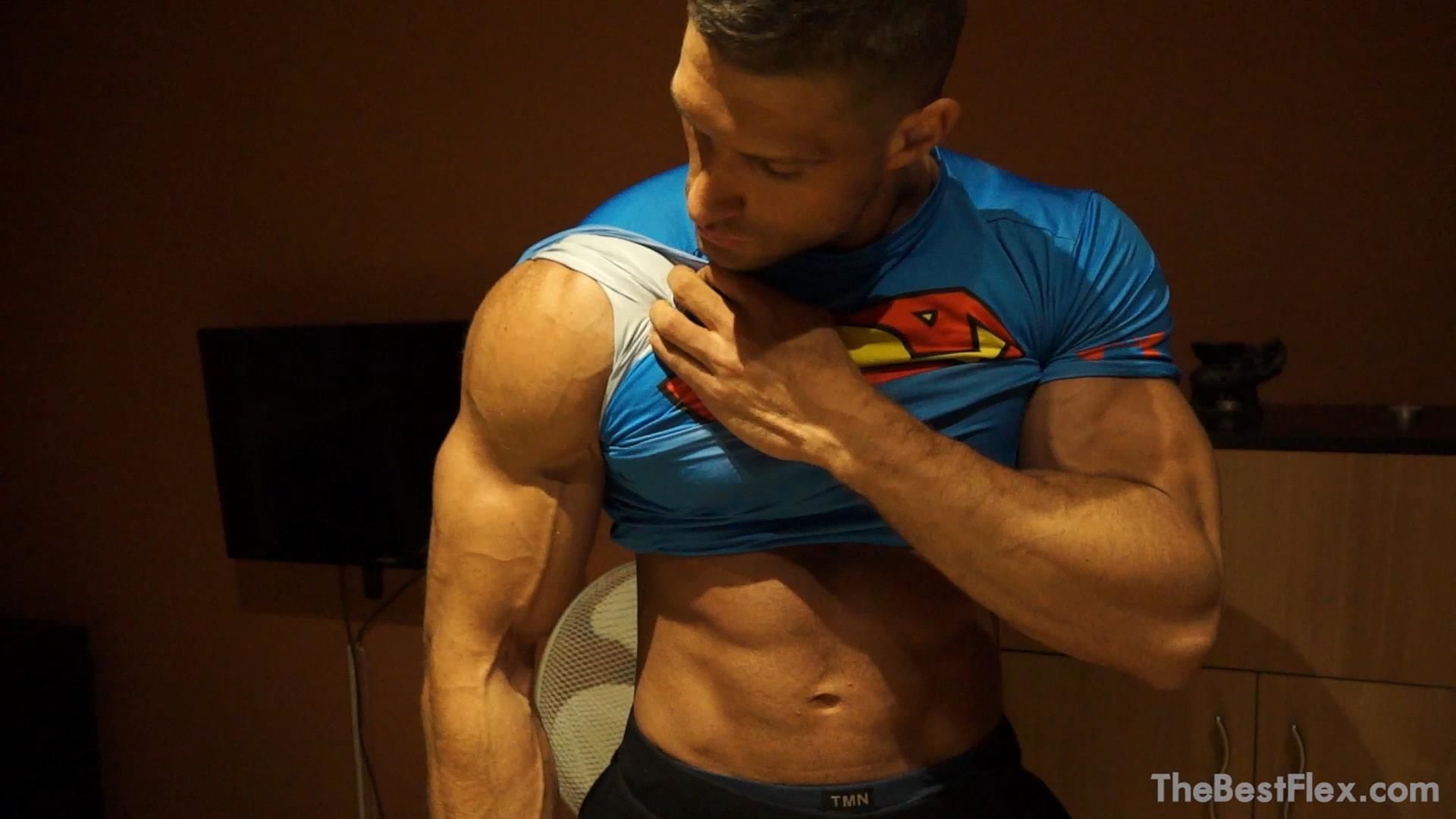 [The Best Flex] Tom H - Superman Got Shredded [1080p]