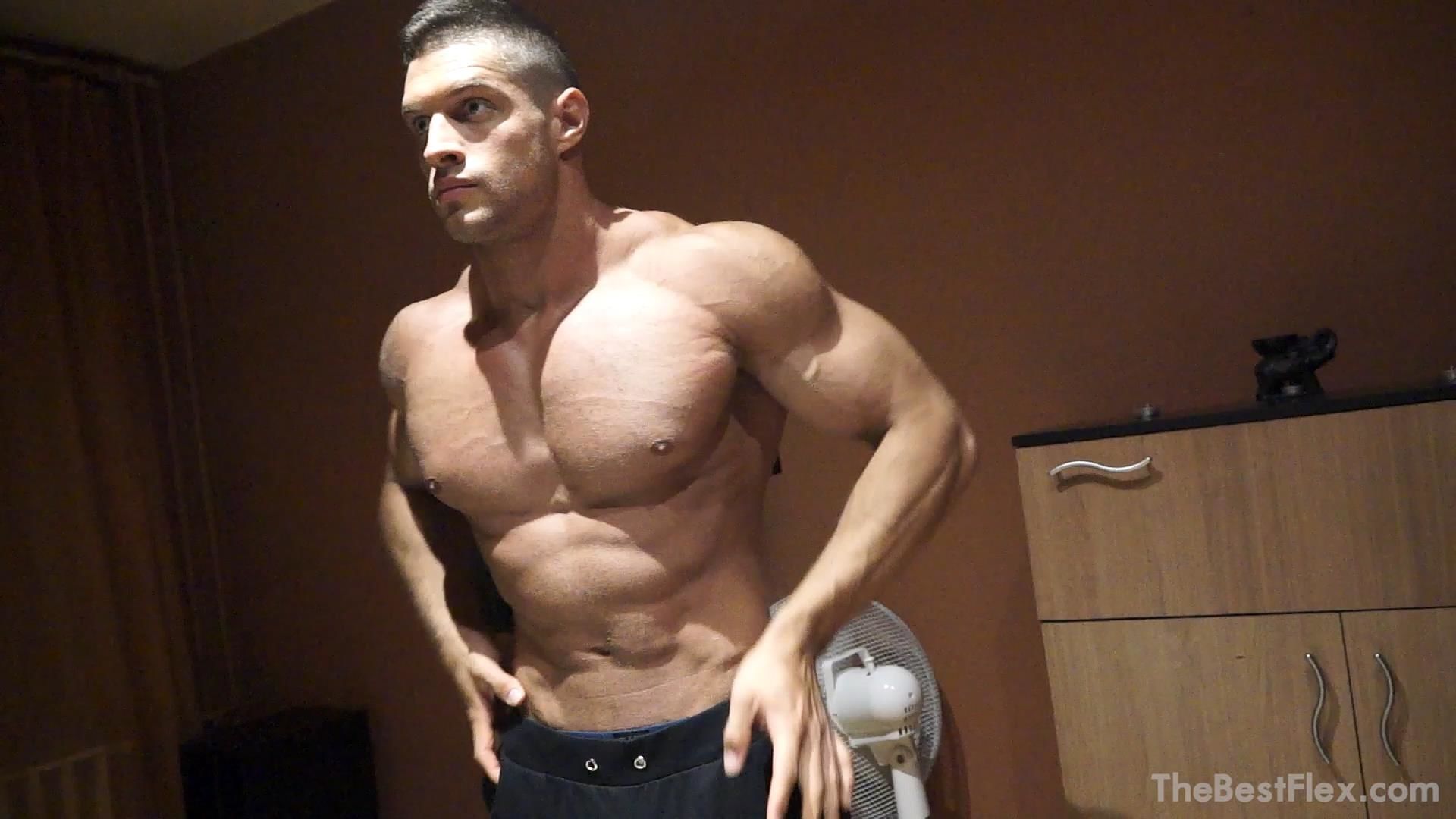 [The Best Flex] Tom H - Superman Got Shredded [1080p]