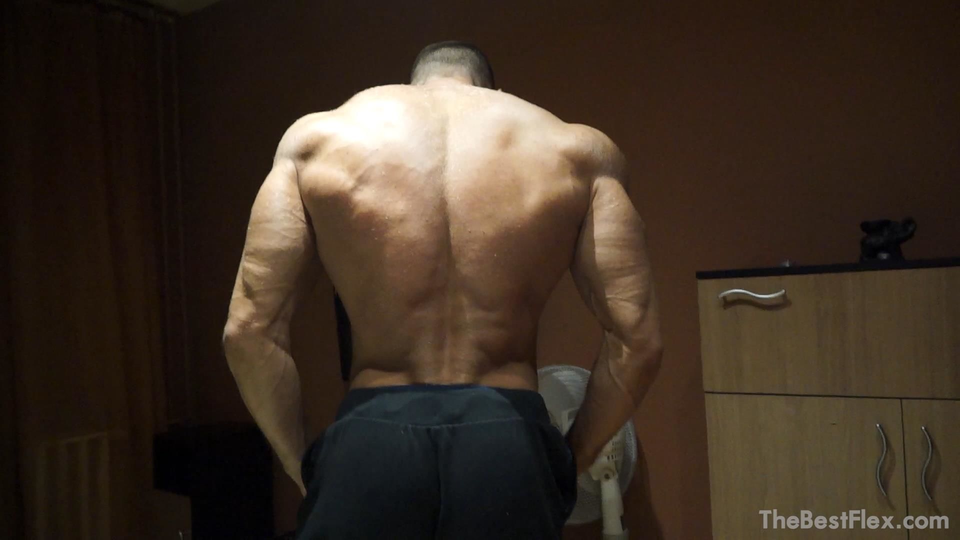 [The Best Flex] Tom H - Superman Got Shredded [1080p]