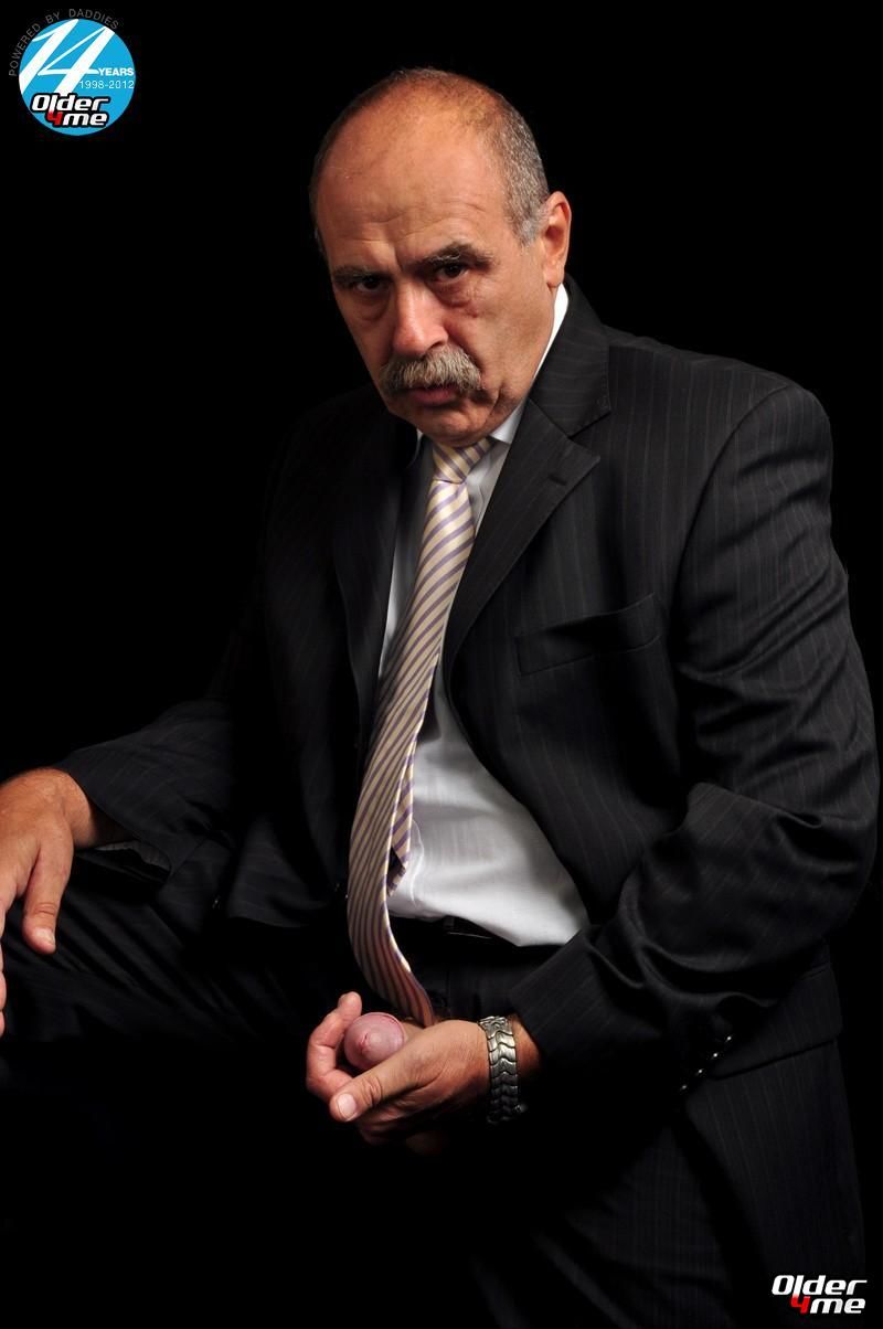 Older4me Luiggi - Memorable Adult Encounters