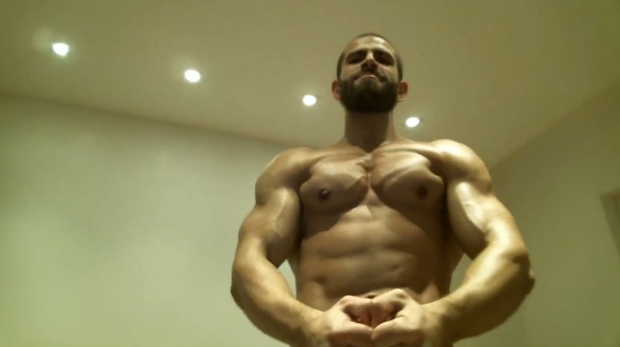 Incredibly Sexy Bodybuilder Neo Verbal Flexing Muscle Worship