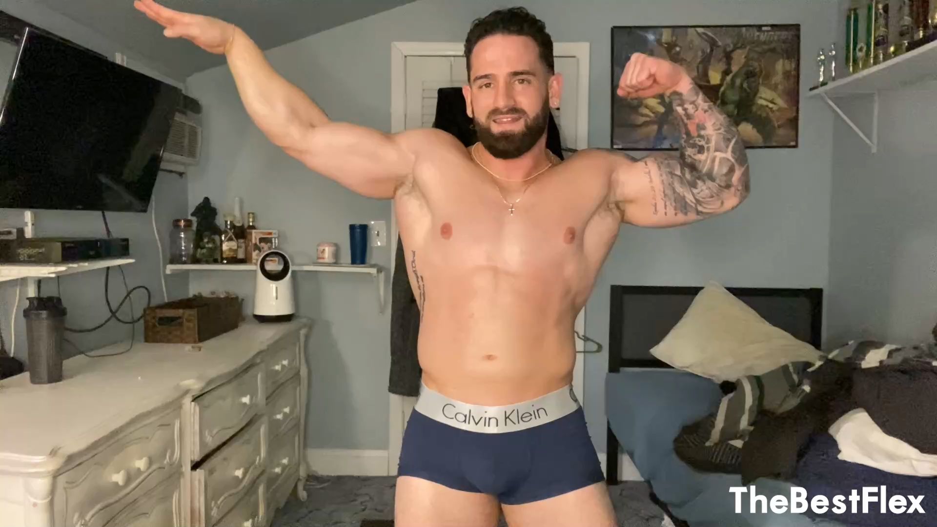 TBF - Tommy Scala (Johnny Greco) flexing