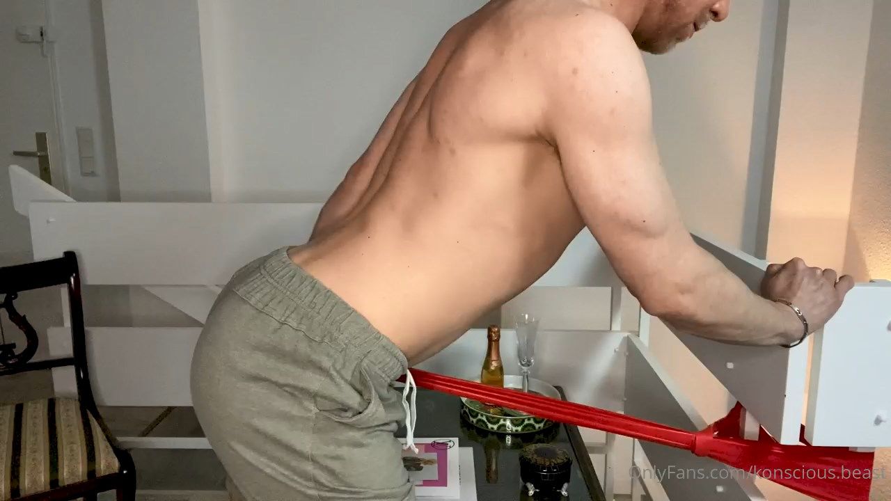 Konstantin Resch - Explicit Konsciousbeast Content