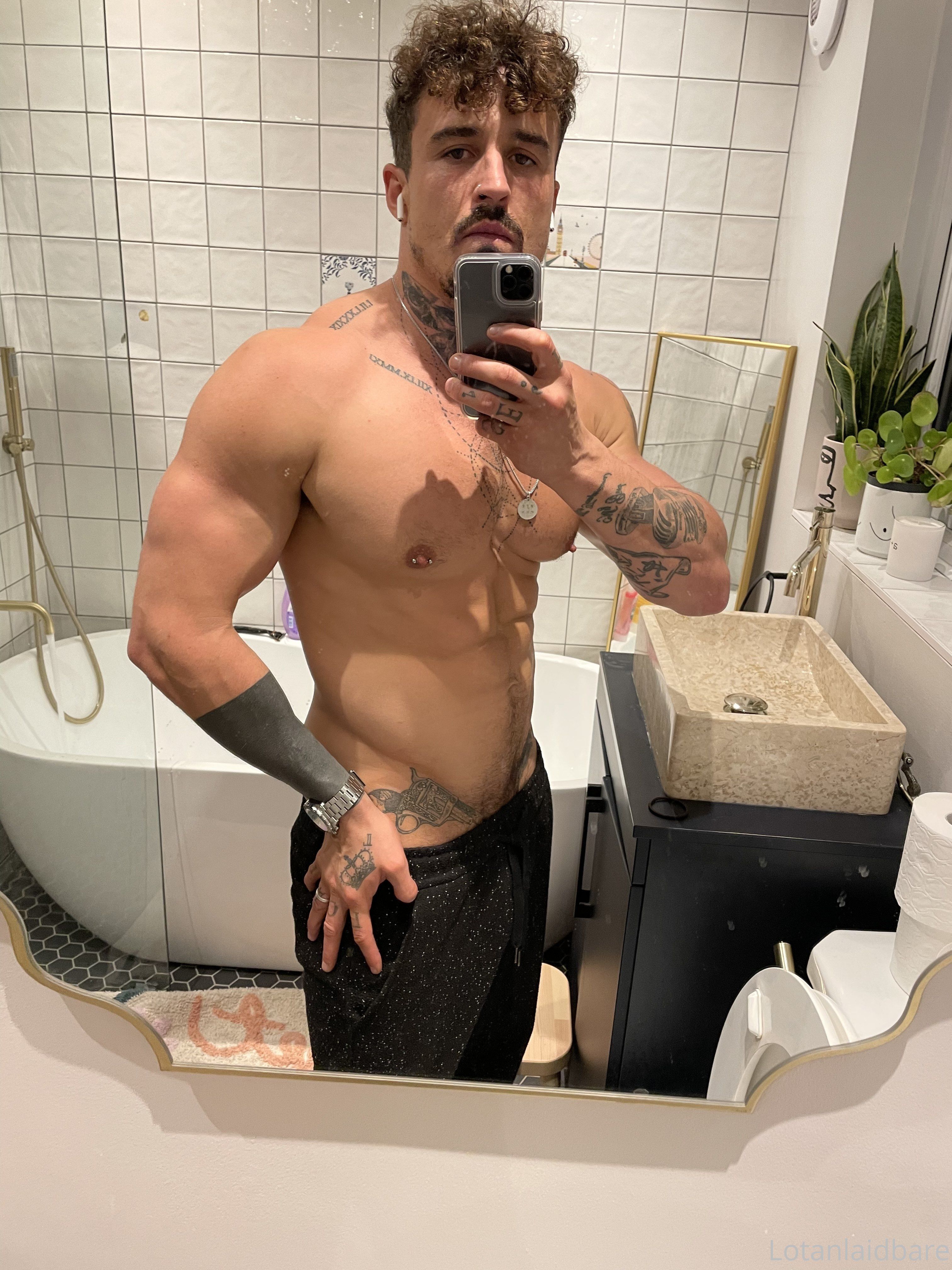 Lotan Carter Onlyfans (Oct 2021 - Jan 2022)