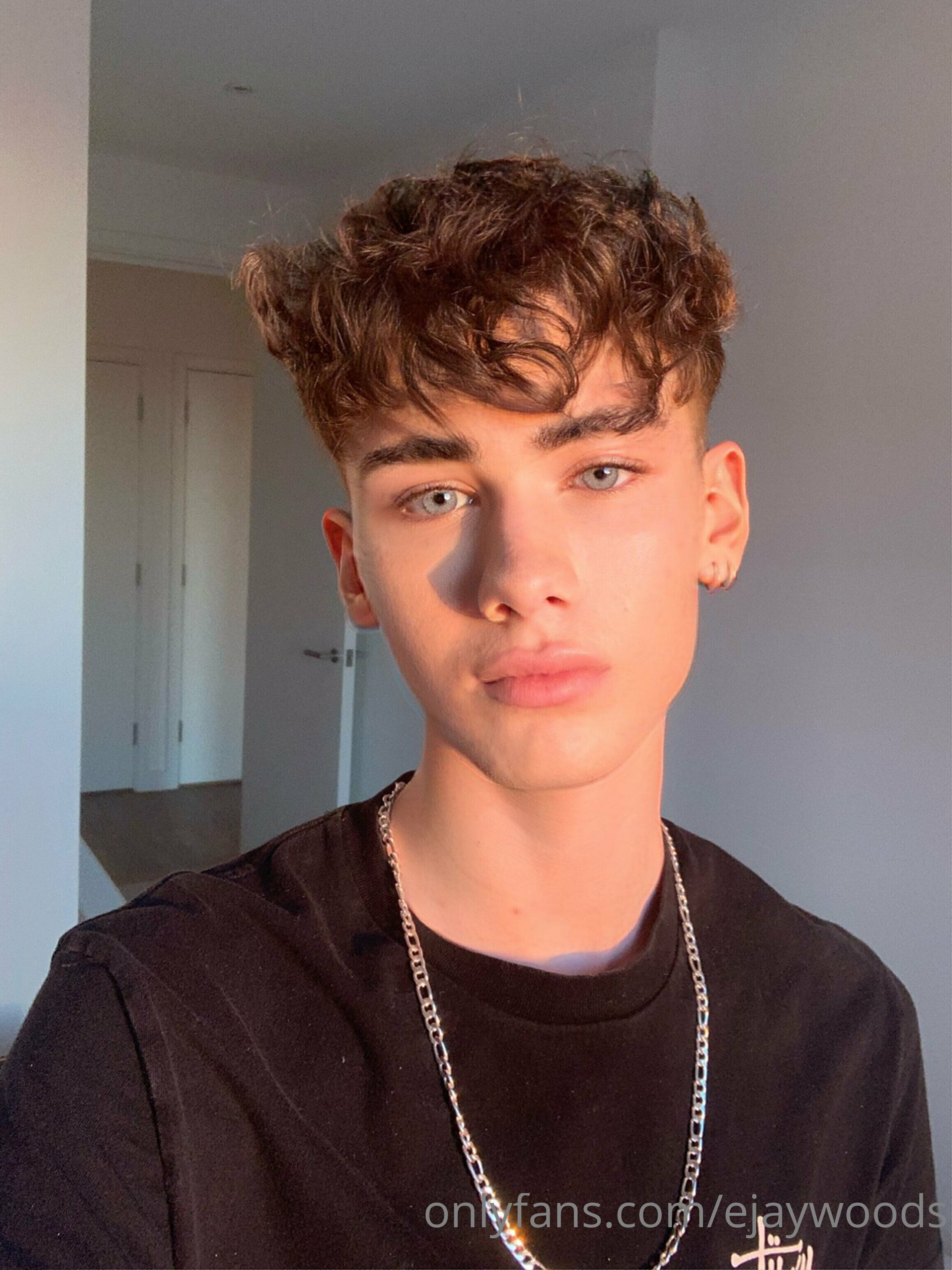 Ejaywoods - stuff from his worthless O F